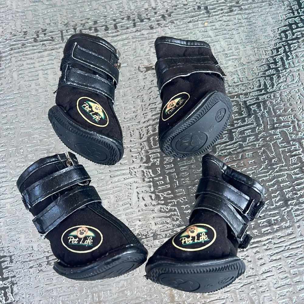 dog shoes